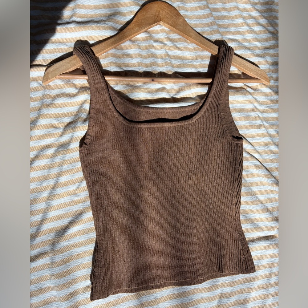 Aritzia | Babaton Sculpt Knit Squareneck Cropped Tank